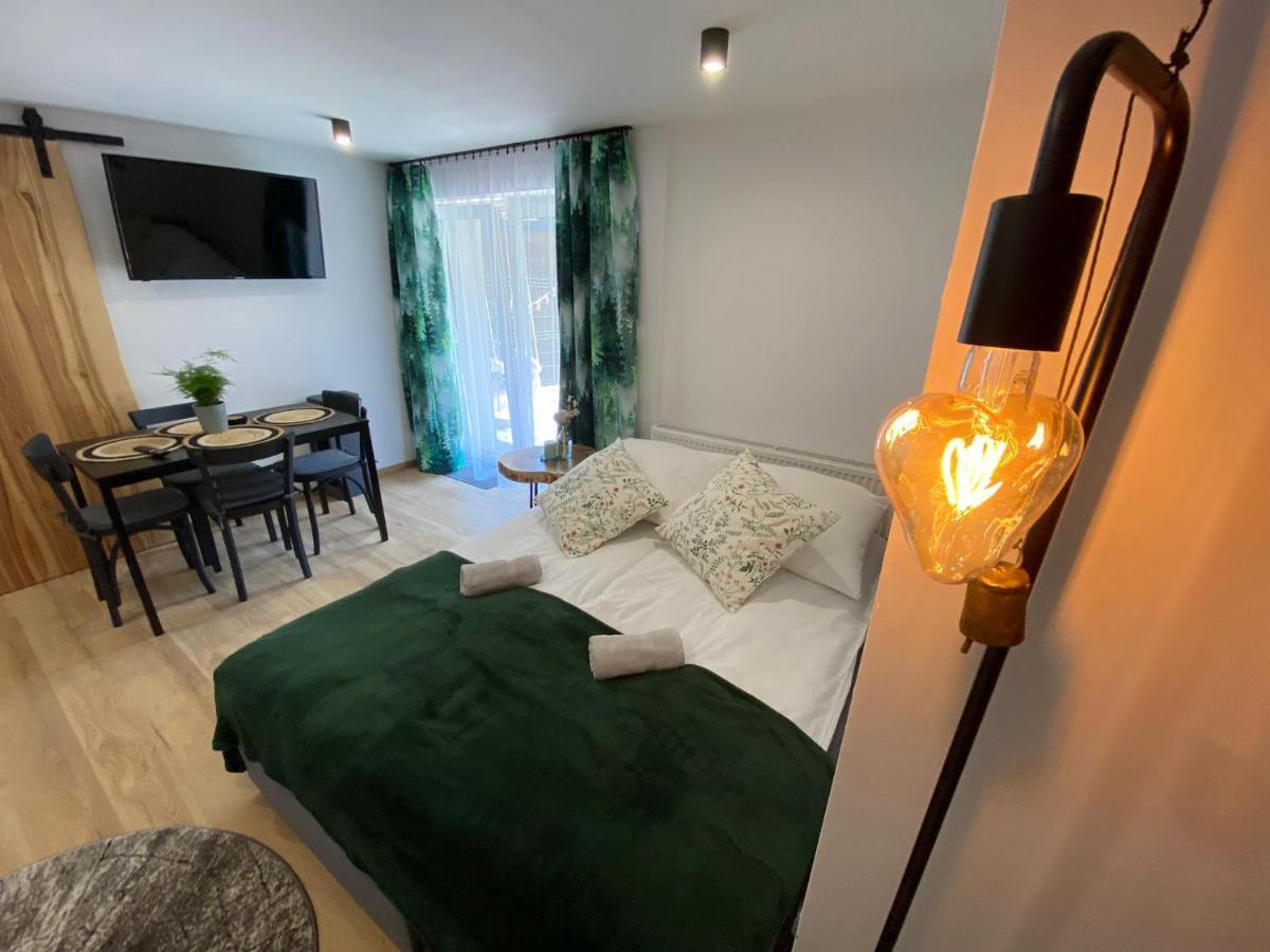 U Gazdy - Apartament Z Ogrodem I Tarasem , Przy Gondoli 슈차이르크 외부 사진