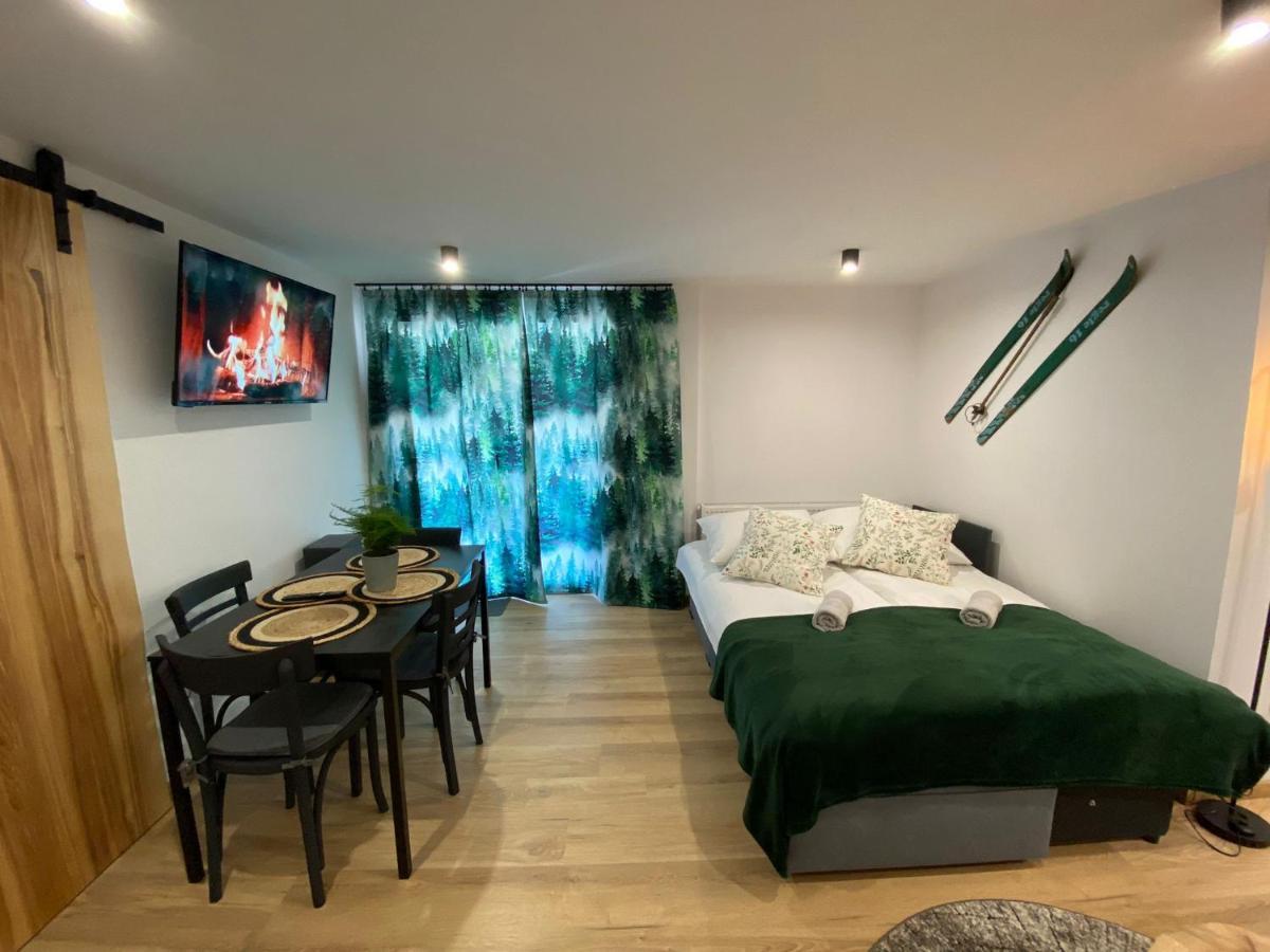 U Gazdy - Apartament Z Ogrodem I Tarasem , Przy Gondoli 슈차이르크 외부 사진