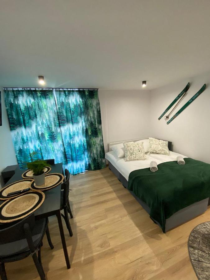 U Gazdy - Apartament Z Ogrodem I Tarasem , Przy Gondoli 슈차이르크 외부 사진