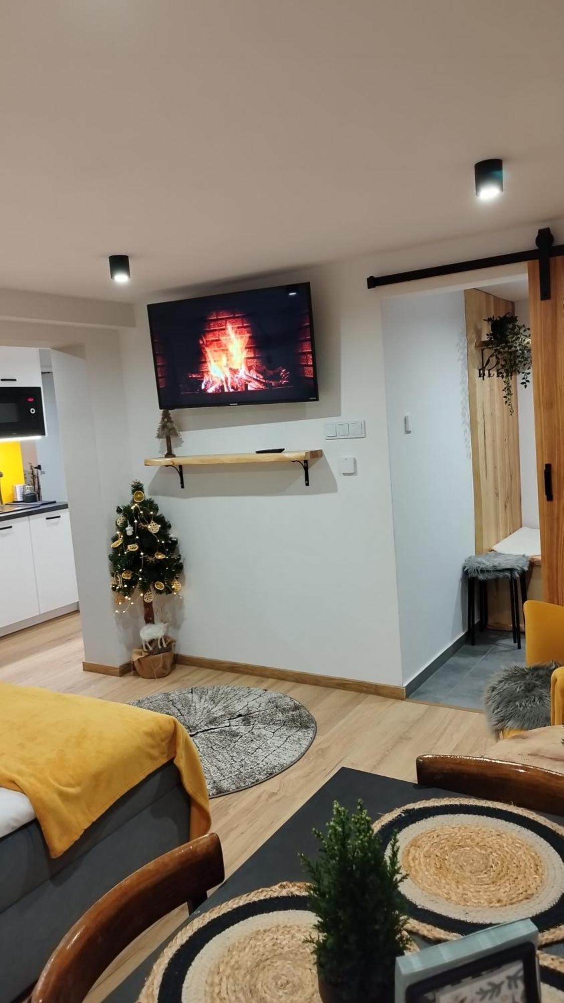 U Gazdy - Apartament Z Ogrodem I Tarasem , Przy Gondoli 슈차이르크 외부 사진