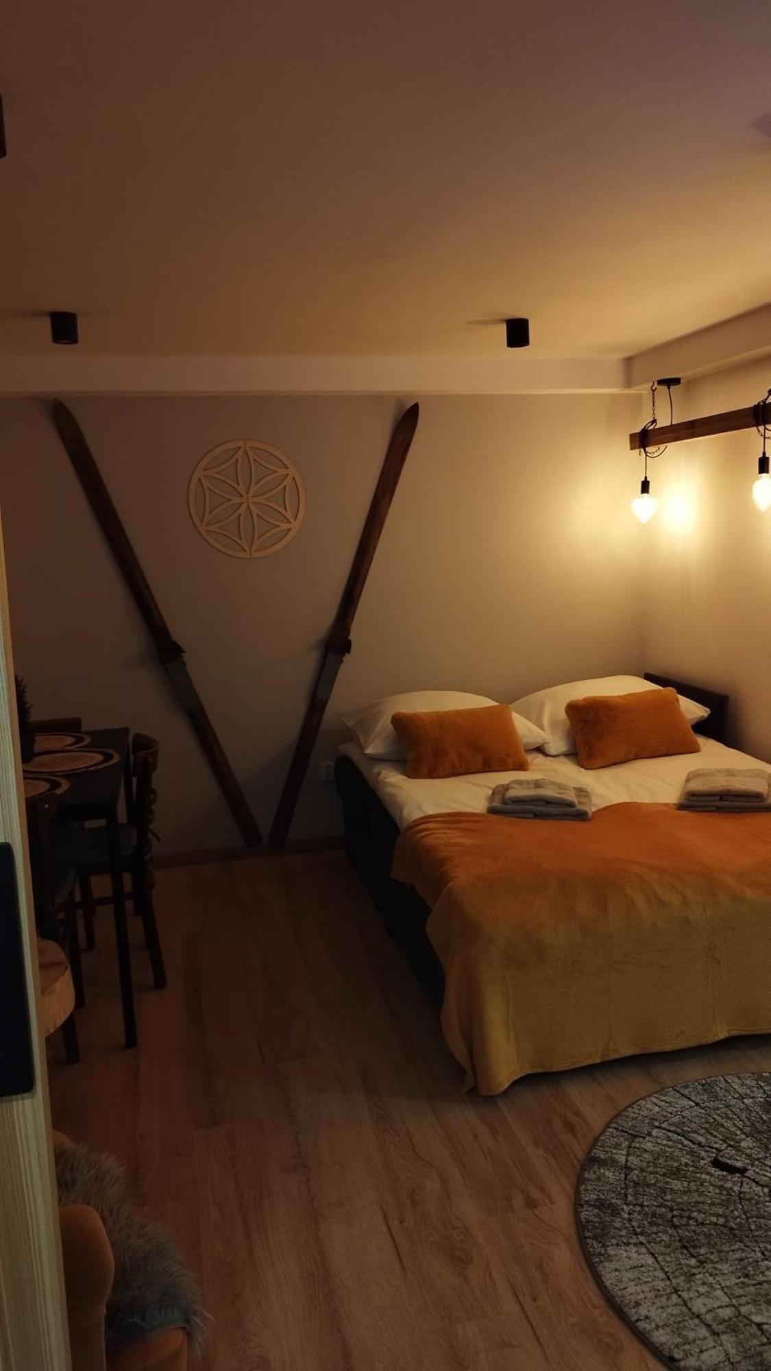 U Gazdy - Apartament Z Ogrodem I Tarasem , Przy Gondoli 슈차이르크 외부 사진